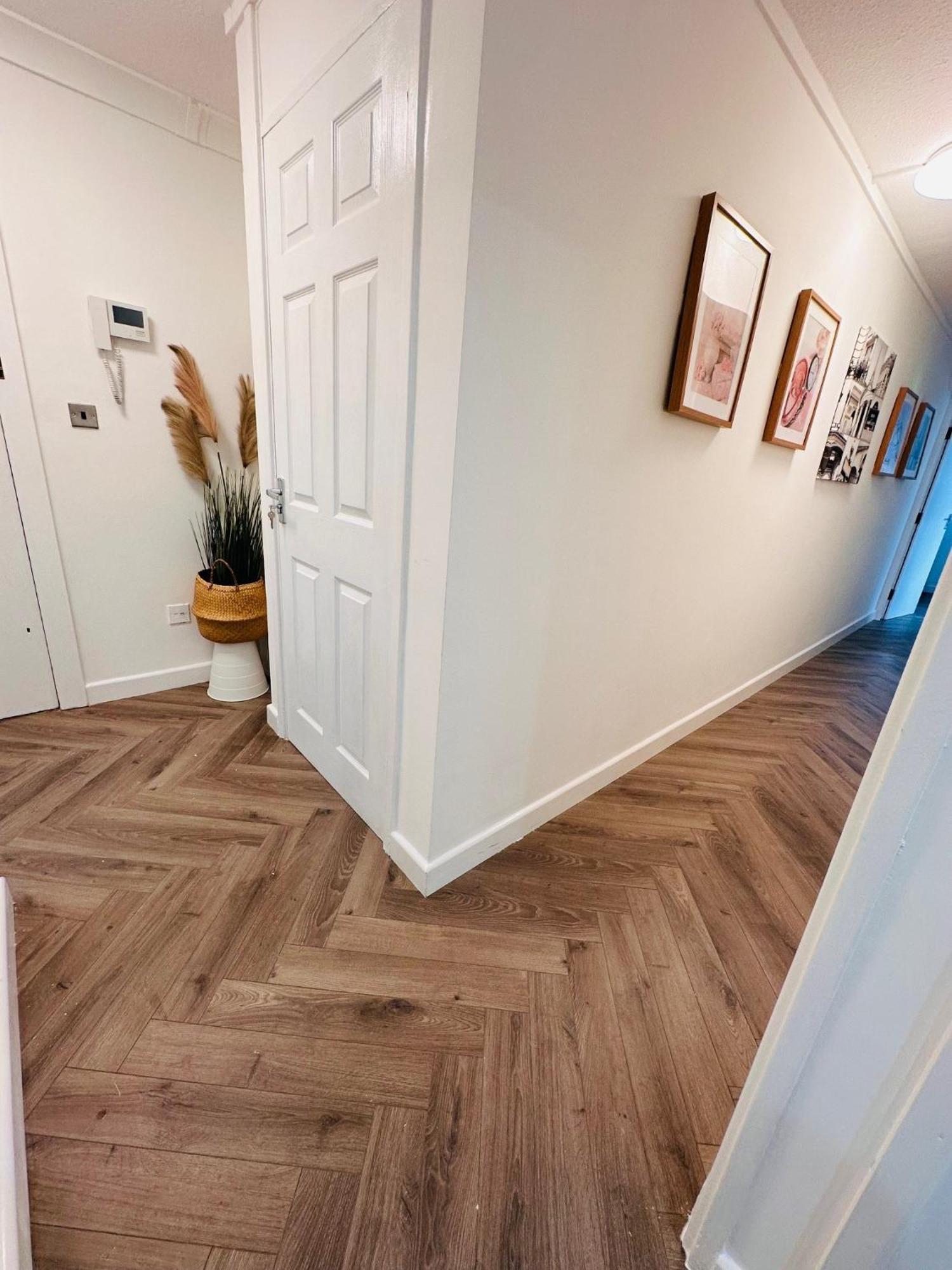 R1 - Private Room In Modern Shared Apartment, Each With Kitchenette, Central Birmingham Eksteriør billede
